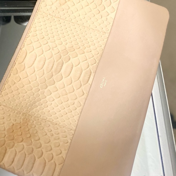 Celine authentic python leather clutch. RARE - Picture 3 of 16